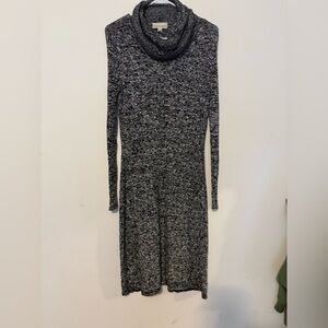 Dana Buchman Black and Gray Long Sleeve Dress